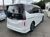 セレナ 2.0 ハイウェイスターV 