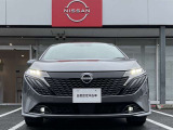 【LEDヘッドランプ】鮮やかな白色光で、クリアな視界を確保するLEDヘッドランプを装備しています。