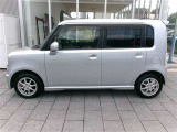自動車保険も取り扱っております。この機会に保険を見直しましょう。