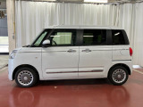 【スマートアシスト搭載車】 衝突回避支援ブレーキ機能(対車両・歩行者)、衝突警報機能(対車両・対歩行者)、誤発信抑制制御機能などの機能で安全な運転をサポートします