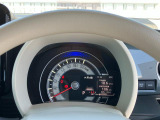 ランプ色で運転状態を表示しエコドライブをサポートするメーター!発電状況バッテリー残量なども一目瞭然!★走行距離が少ないのも良いですね!