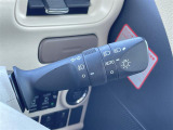 【 オートライト 】オートライトなのでライトの点け忘れを気にすることなく運転が出来ます♪//