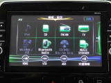 日産純正9インチナビ(MM516D-L)装備。