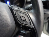 レーンディパーチャーアラートを装備しております!車線または走路からの逸脱の可能性を警告、走路からの逸脱を避けるためのハンドル操作の一部を支援する機能です☆詳しくはスタッフにお尋ねください(^^♪