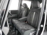 ◆運転席・助手席◆室内は、シートクリーニングや各部の徹底した清掃を実施し、消臭・除菌処理を行っています。しかも、全ての差上で天然成分の薬剤にこだわり安心・安全へも配慮しています。