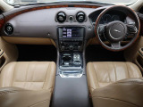 XJ XJ 3.0 プレミアムラグジュアリー 