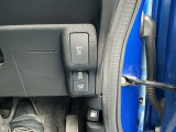 ホンダセンシング装備車です。●衝突軽減ブレーキ●誤発進抑制機能●路外逸脱抑制機能●Aクルーズ機能●車線維持支援機能など全てを装備。走る・曲がる・止まるの全領域で安定性を確保するための安心装備です!