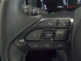 ステアリングスイッチ付!運転中も目線を動かす事無く音量等の操作可能!