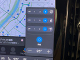 【シートベンチレーション】夏場は涼しい風でお尻や背中の熱・ムレを防ぎ、冬にはエアコンよりも早く温まってポカポカに!レザーシートにうれしい装備で、どんな季節も快適にお過ごしいただけます。