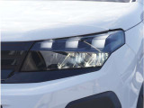 【ヘッドライト】省電力で長寿命の明るく運転しやすいLEDヘッドランプです。明るく照らすので暗い夜道からお客様を守ってくれます。