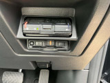 ETC車載器付。料金所での手間を解消します。通行券を取る際幅寄せに気を使う必要もありません。