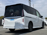 セレナ 1.4 e-POWER ハイウェイスターV 