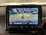 【バックカメラ】運転が苦手な方も車庫入れラクラクです!ギアをリバースに入れれば自動的に切り換わりますので、面倒な操作は不要です♪狭い駐車場もお車を傷つけず安心ですね!