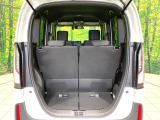 普段のお買い物や通勤、送迎等に十分な荷室スペースを確保しております。セカンドシートを倒すと、大きな荷物の積載も可能です♪
