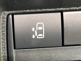 【パワースライドドア】スマートキーや運転席のスイッチでスライドドアの開閉が可能♪電動だから力を入れてドアを開ける必要が無く、小さいお子様でも、重い荷物を持っている時もラクに開け閉めできます♪