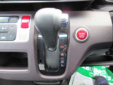 自動車保険も取り扱っております。お車ご購入の際に、お気軽にご相談下さい。万が一の時に備えて、お客様に合ったプランをご提案します。