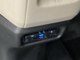 ビルトインタイプの【ETC】で見た目もスッキリ。高速道路の利用にとても便利です。