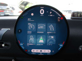 純正ナビ・360&deg;カメラ・Carplay・HUD・ミラーETC・革巻きH・ワイヤレス充電・純正17AW・アダプティブクルーズ・BSM・充電コード・走行3,674km