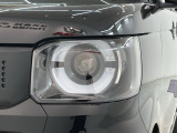 LEDヘッドライトは、点灯の瞬間から最大光量を発揮し、突然暗くなるトンネルなどでの安定感を高めます。