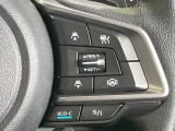 【全車速追従機能付クルーズコントロール】高速道路での長距離走行が楽に!!自動で速度を保つクルーズコントロールが、衝突軽減システムと連携し、前方の車両を感知して車間を保つように速度調節してくれます!!