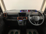 インパネ全体!!視界も良好で運転し易い♪小回りが利くから、運転が苦手でも狭い路地や駐車場でも運転しやすいですよ◎