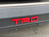 【TRDエアロ】人気のTRDエアロを装備!クルマの外観がよりスタイリッシュになり、街中で存在感あふれる1台に♪将来買い替える時にもリセールに影響しやすく、価値ある人気の装備です!