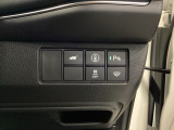 運転席から操作しやすい各種スイッチ