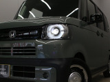 【LEDヘッドライト】悪天候や夜間走行時も良好な視界を確保し安心して運転できる高輝度LEDヘッドライトを装備!点灯速度が早く、消費電力も抑えられています!!