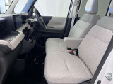 【車内ルームクリーニング済】専門スタッフにより車内はきれいにルームクリーニングを行っております。