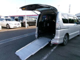 「1年間走行無制限保証」全国2300カ所の日産サービス工場で保証修理が受けられる。また一部低価格車や多走行車には「ワイド保証ライト」が設定されている。保証内容はワイド保証と同じ。期間が3ヵ月となる。