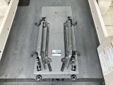 車いす用固定装置(リフト側)