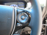 Hondaセンシングの機能のひとつ、アダプティブクルーズコントロール付!アクセルから足を離しても設定したスピードと前車との車間を保ち走行してくれます!車線維持もアシスト☆高速道路で疲労軽減ですね☆