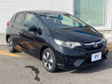 高透明度のガラス皮膜で撥水はもちろん、上質なツヤ・光沢を実現。紫外線や酸性雨から大切な愛車を保護し、色あせ・劣化を防止。「弾スプラッシュコート」、「弾プリミッサコート」からお選びいただけます。