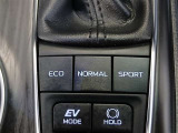 ドライブモードセレクト機能は、運転シーンに応じて最適な走行モードを選択できる便利な機能です