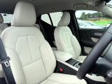 XC40 ウルトラ B4 AWD 4WD 