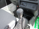 お車の事をあまり詳しくない、女性やご年配の方にも親切&分かりやすいご説明を致します。分からない事は、お気軽に何でもお聞き下さい。