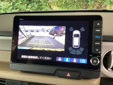 便利な3ビュー切り替え、ガイド線表示付きのバックカメラです!後退時、後方の視界をサポートします!
