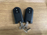 【スマートキー】 スマートキーを携帯していれば、ドアハンドルのボタンを押すだけでロックの解除ができます。