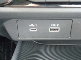 USB&タイプC充電ポート