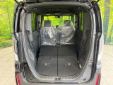普段のお買い物や通勤、送迎等に十分な荷室スペースを確保しております。セカンドシートを倒すと、大きな荷物の積載も可能です♪