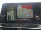 【アラウンドビューモニター】空から見下ろした映像がナビ画面にて確認可能です。駐車もラクラクですよ♪