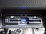 ■【ETC車載器】が装備されています。セットアップをしてお渡しとなり、ETCカードを差し込むだけで高速道路の利用が可能です。