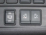 スマートキーや運転席のスイッチで後席両側スライドドアの開閉が可能♪電動だから力を入れてドアを開ける必要が無く、小さなお子様でも簡単に開け閉めでき快適です♪