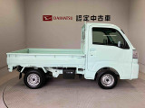 車両右側面からの写真になります。車をご覧になりたい時はお気軽に最寄りの店舗へご相談下さい。