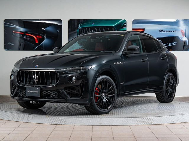 レヴァンテ グランスポーツ 4WD