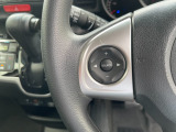 【ステリモ】ステアリングリモコンスイッチにてオーディオ操作可能となっており、運転にも集中できます。少しでも視線移動を減らし事故に遭う確率を下げます。