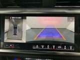 バックカメラと前後のバンパーセンサーで駐車時も安心です