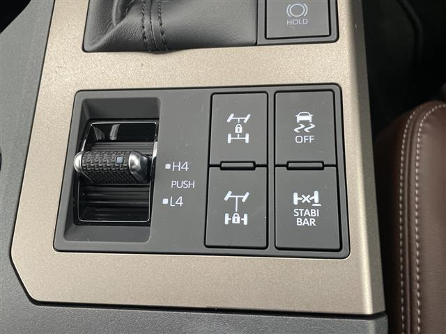 寝台車　内ドア差し表示 トヨタ ランドクルーザー250 2.8 ZX ディーゼル 4WD 本革シート の中古