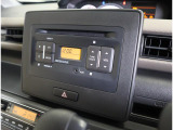 日常のドライブも楽しくしてくれるオーディオ搭載☆ AV機能:AM/FMラジオ・CD・AUX