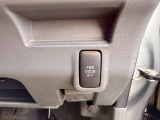 気になるお車がありましたら右の電話番号から直接お店にお問い合わせください。支払方法から車両情報、状態までなんでもご説明させて頂きます。スタッフ一同ご連絡お待ちしております。